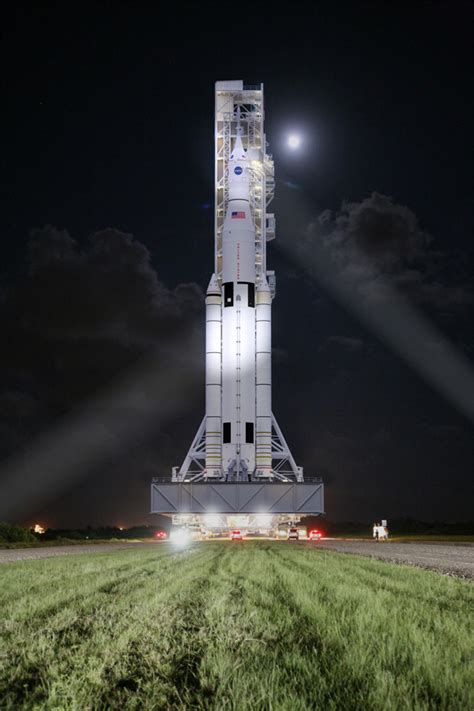 NASA Space Launch System Is The Biggest Rocket Ever