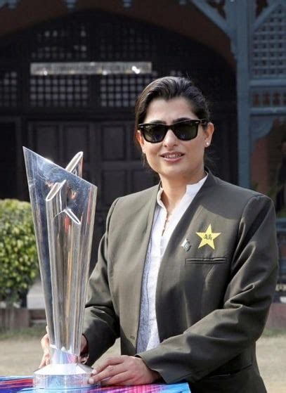 Talented Members Of Pakistan Women's Cricket Team - Pictures | Reviewit.pk