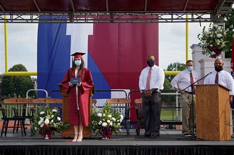 Liberty High School Class of 2020 celebrates graduation, with ...