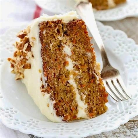 Best Carrot Cake with Cream Cheese Icing - EASY TO COOK