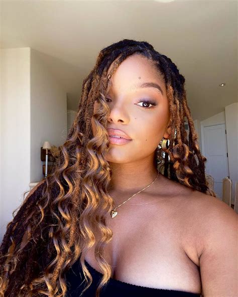 HALLE BAILEY – Instagram Photos 04/25/2022 – HawtCelebs