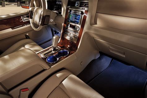 2015 Lincoln Navigator Interior Makes Life More Luxurious - The News Wheel