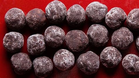 Kentucky Bourbon Balls Recipe