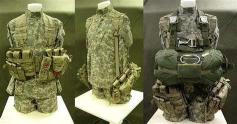 Paratroopers test potential new fighting load carrier | Article | The United States Army