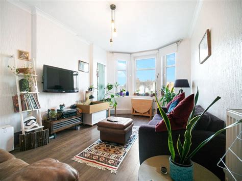 2 bed flat for sale in Duke Street, Glasgow G4, £125,000 - Zoopla