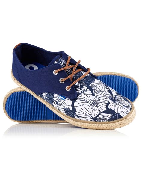 Men’s - Skipper Shoes in Navy/linear Hibiscus | Superdry