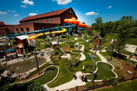 Great Wolf Lodge | Niagara Falls Hotels and Room Booking