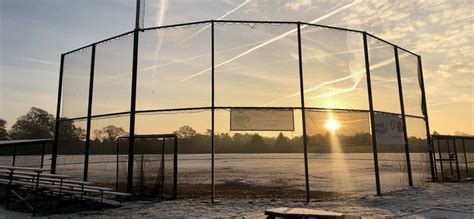 Farnham Park | Getting to Farnham Park | BaseballSoftballUK