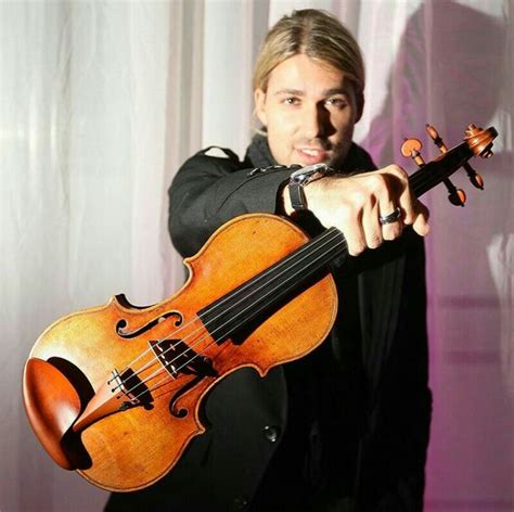 Pin di Paula Báez su DGV (David Garrett Violinista)