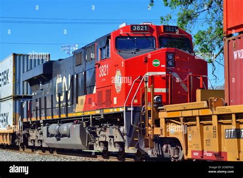 Canadian National Locomotives High Resolution Stock Photography and ...