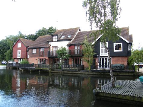 Waterside Breaks | Self Catering Holiday Cottages | Norfolk Broads