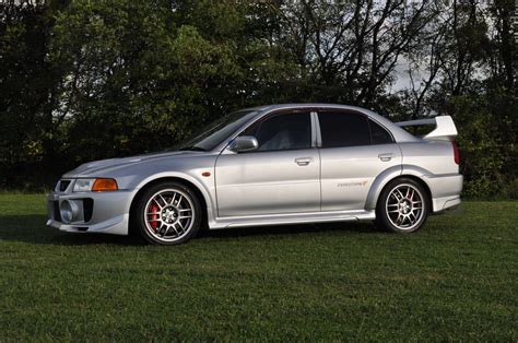 Mitsubishi Lancer Evo V - Jap Imports UK