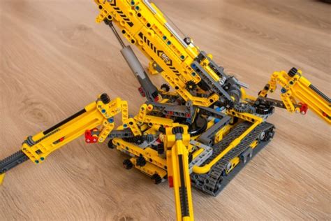 Lego Technic 42097 Compact Crawler Crane Review » Lego Sets Guide