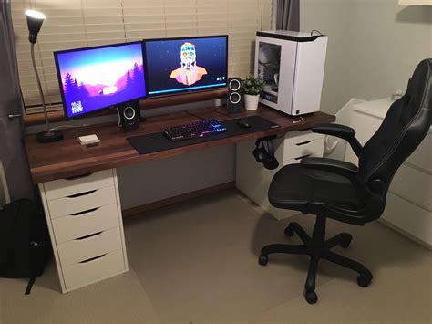 Generic IKEA Setup V2 : r/battlestations