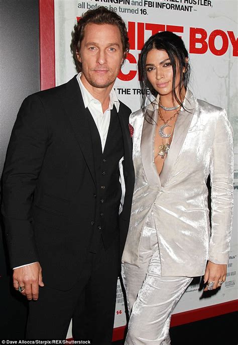 Matthew Mcconaughey Wife / Matthew McConaughey talks about kids with ...