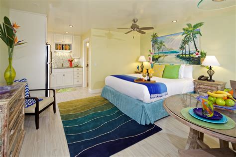 Deluxe studio | Ocean Palms Beach Resort