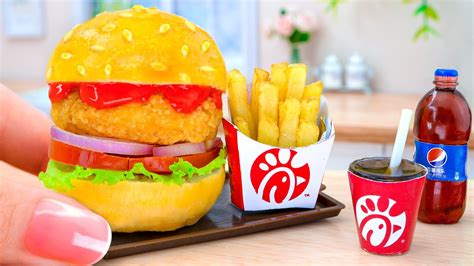 🍔 Satisfying Miniature Chick-fil-A Chicken Sandwich🍗 Best Fast Food ...