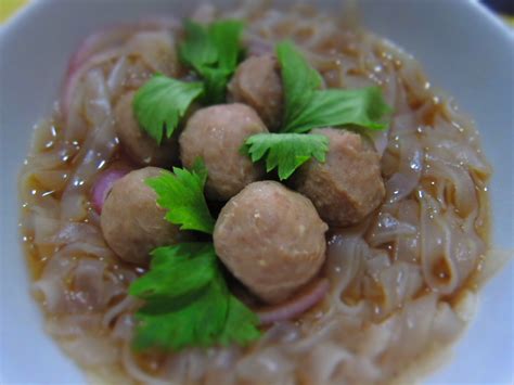 PapaCheong's 拿手好菜: Vietnamese Pho (Beef Ball Noodle Soup)