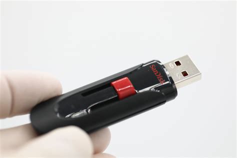 How to Fix a Flash Drive Not Working: Reasons and Solutions