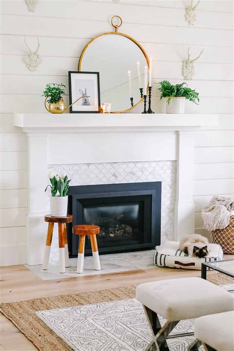 20+ Modern Mantel Decor Ideas