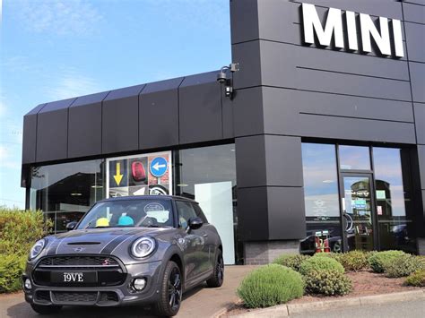 Halliwell Jones Warrington MINI | Car dealership in Warrington | AutoTrader