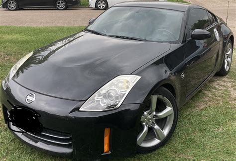 2008 Nissan 350z automatic with 42,900 miles. Any idea what value autos ...