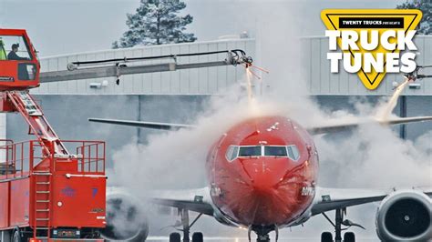 Aircraft Deicer for Children | Kids Truck Video - Deicer - YouTube