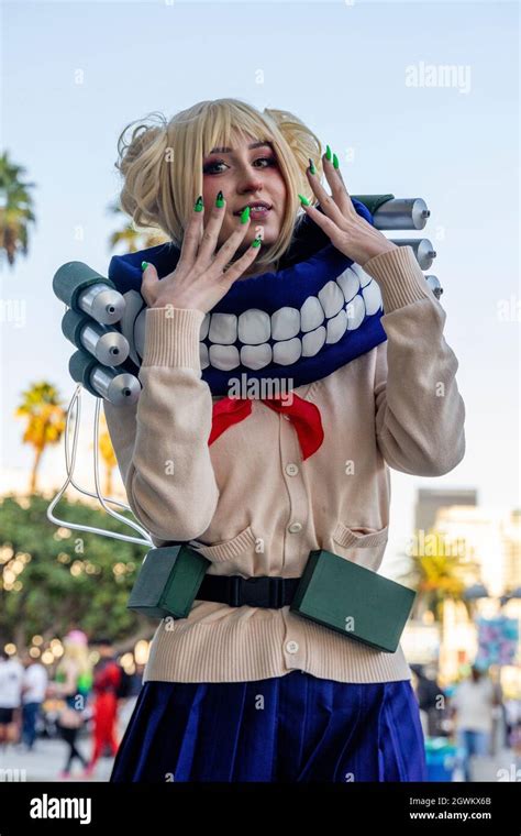 Cosplayer in My Hero Academia League of Villains Himiko Toga Costume JK School Uniform Sweater ...