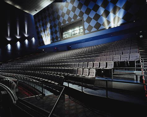 AMC Metreon 16 in San Francisco, CA - Cinema Treasures