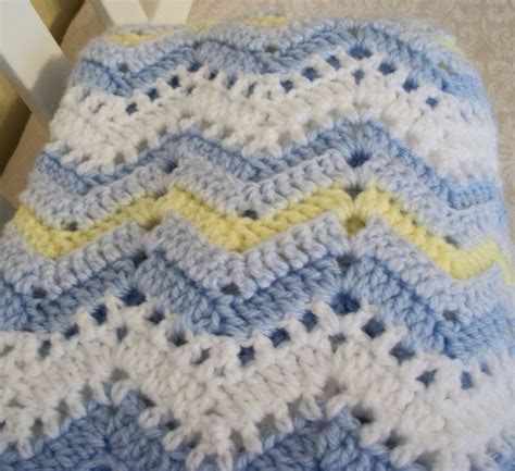 RIPPLE BLANKET CROCHET | Crochet For Beginners