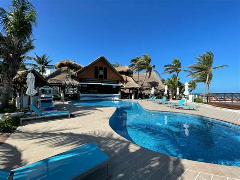 Margaritaville Island Reserve All Inclusive- Riviera Maya Cancun - Key To The World Travel