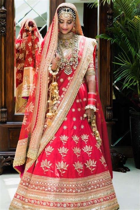 Sonam Kapoor - Anand Ahuja Marriage Photos, Wedding videos & reception ...