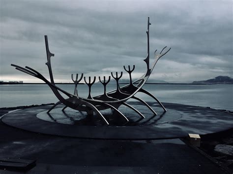 Sun Voyager in Reykjavík, Iceland. Sculpture by Jón Gunnar Árnason. : r/pics