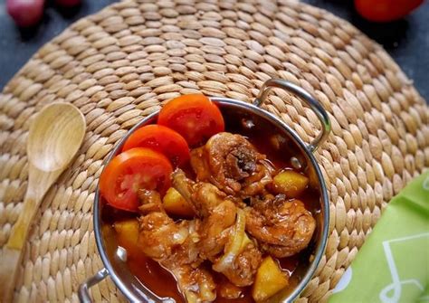 Resep Semur Ayam Saus Tomat oleh Elvira Yus - Cookpad