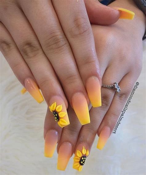 40+ Fabulous Gradient Nail Art Designs | Art and Design