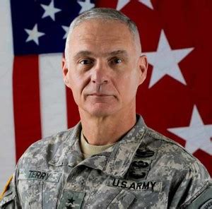 US Army Central greets 3-star general as new commander - ABC Columbia