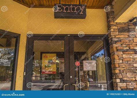 Golden Corral Building Entrance Editorial Stock Photo - Image of ...