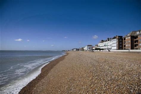 23 Top Beaches to visit in Kent - A simple guide to help you find the ...