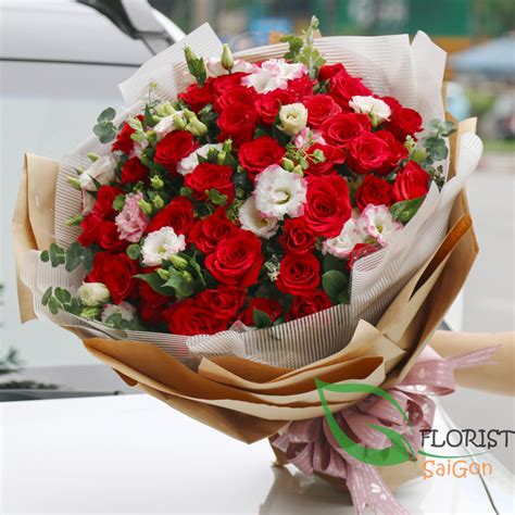 Beautiful love flowers for girlfriend