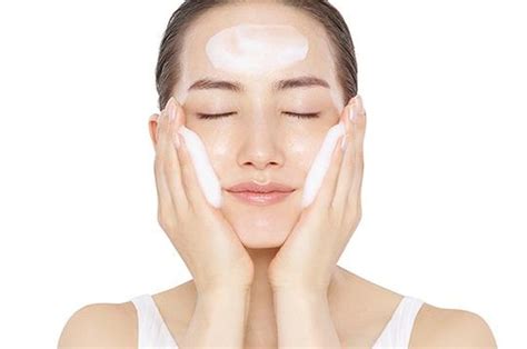 Sudah Cuci Muka Sebelum Tidur? Ini Akibatnya Kalau Dilewatkan ...