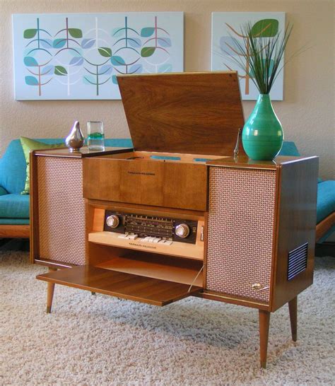 Grundig Majestic SO 122 US, 1961 sleekandsimplelines.com | Stereo console, Vintage stereo ...