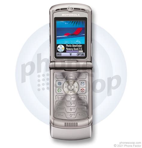 Motorola RAZR V3 Photos (Phone Scoop)