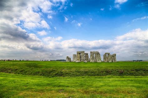 Stonehenge Tours 3 - UponArriving