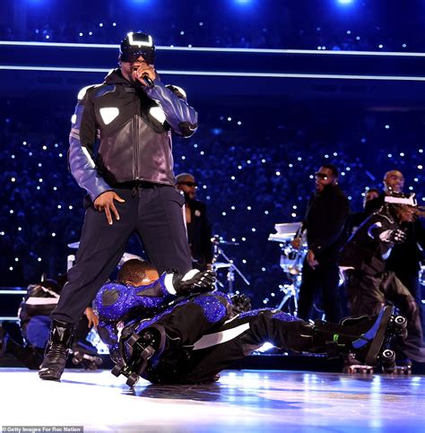 Super Bowl 2024 halftime show: Usher almost FALLS OVER in roller skates ...