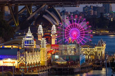 Luna Park Unlimited Rides Pass During Vivid (height 130cm+) - Sydney - Adrenaline