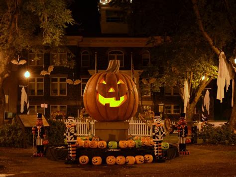 Get Excited for Epic 'Halloweentown' Celebration With Your Favorite ...