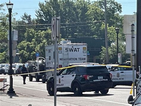 Man fatally shot by Minneapolis police after lengthy standoff - Bring ...