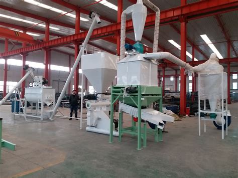 China animal feed pelletizer production line/chicken feed pellet mill/pig feed pellet machine ...