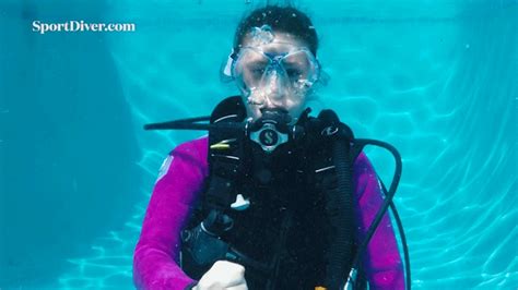 Scuba Diving Hand Signals | Sport Diver Hand Signals, Scuba Girl, Underwater World, Scuba Diving ...