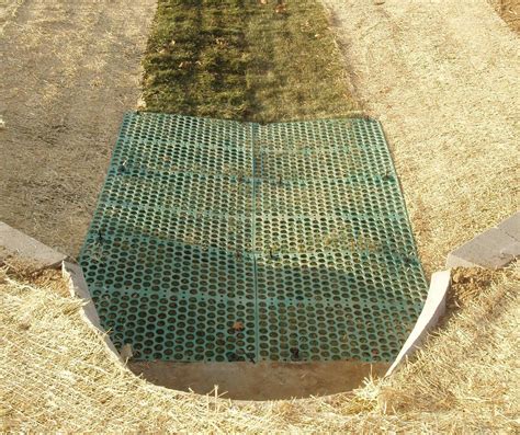 Pp Erosion Control Mat, Thickness: 7.6-10.2 Mm at Rs 10/square feet in Surat | ID: 14798382512